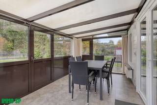 Instapklare chalet op perceel van 8A 95CA in de Langdonken van Herselt.Deze chalet werd volledig vernieuwd in 2021 met kwalitatieve materialen. Via...