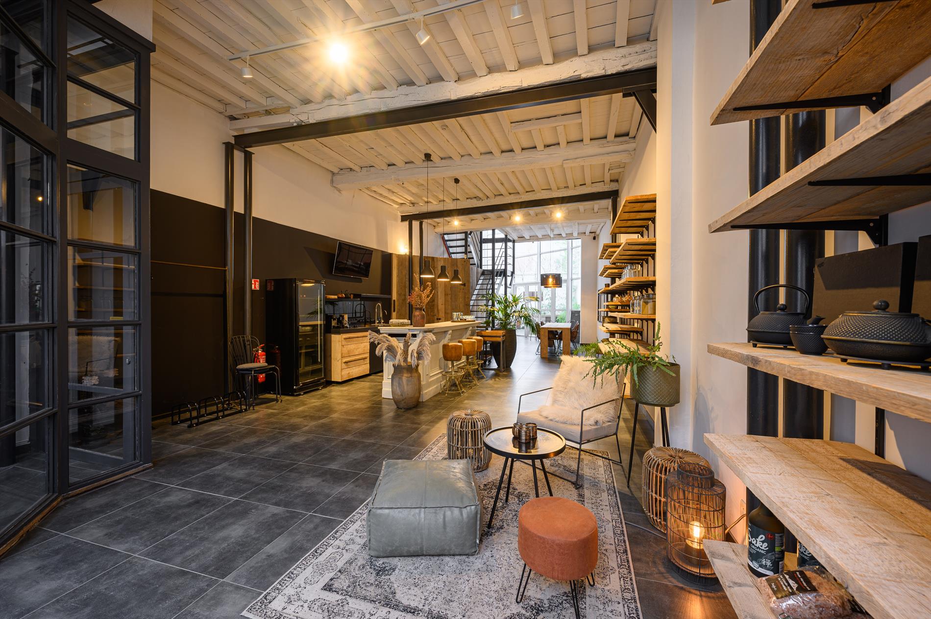 Volledig gerenoveerd herenhuis in het historisch centrum van Mechelen - foto 2