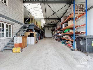 PLUSPUNTEN:+ perceeloppervlakte: 1.158 m²+ totale vloeroppervlakte: 417 m²+ oppervlakte bedrijfshal: 299 m²+ instapklaar en veelzijdig+ ingerichte...