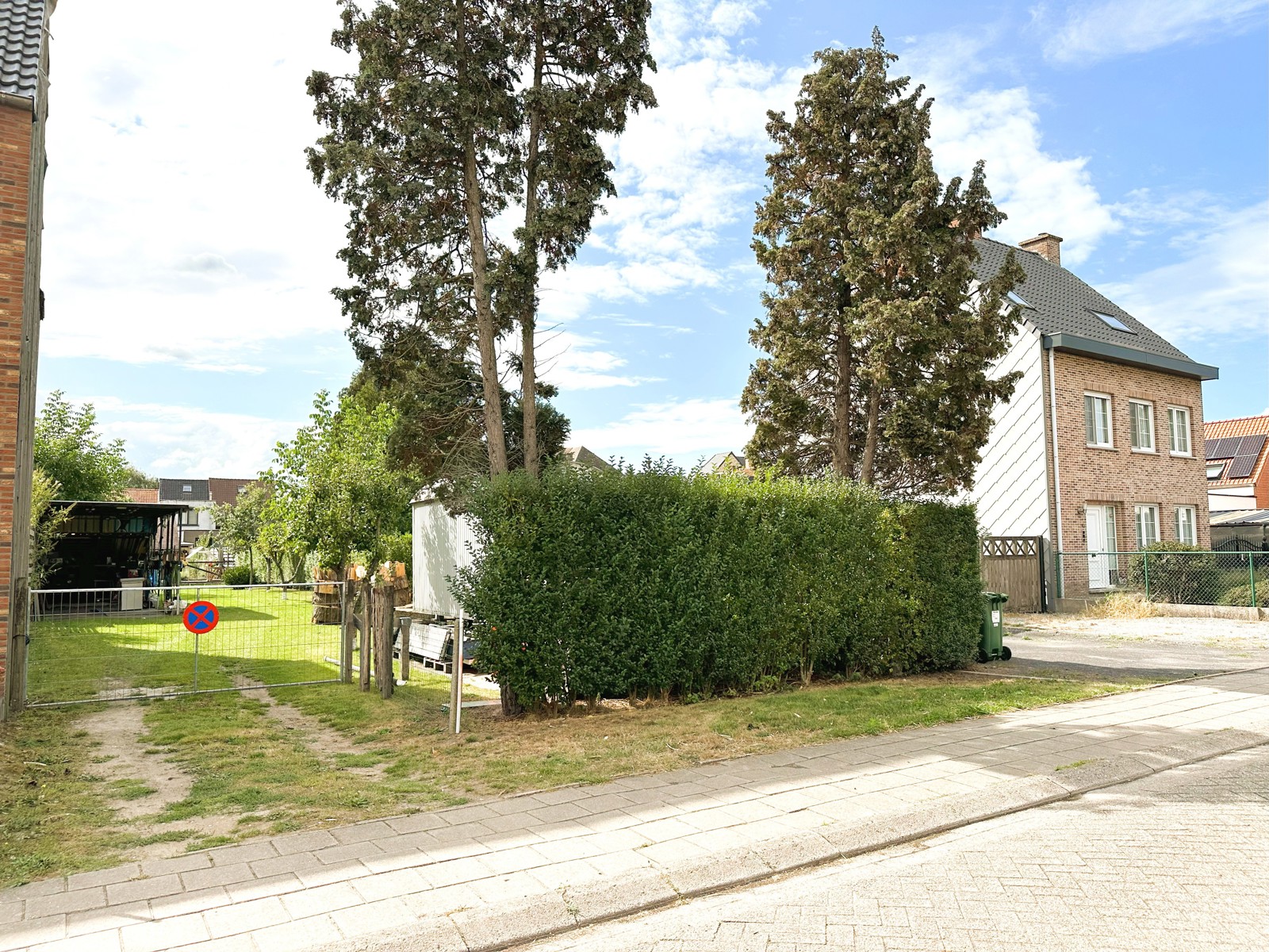 Bouwgrond van 489 m² met ideale oriëntatie en ligging! - foto 1