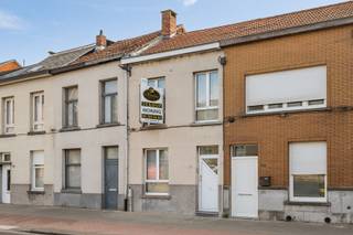 Gelegen op een goed bereikbare locatie, vlakbij winkels, scholen, openbaar vervoer en belangrijke invalswegen, bevindt zich deze...