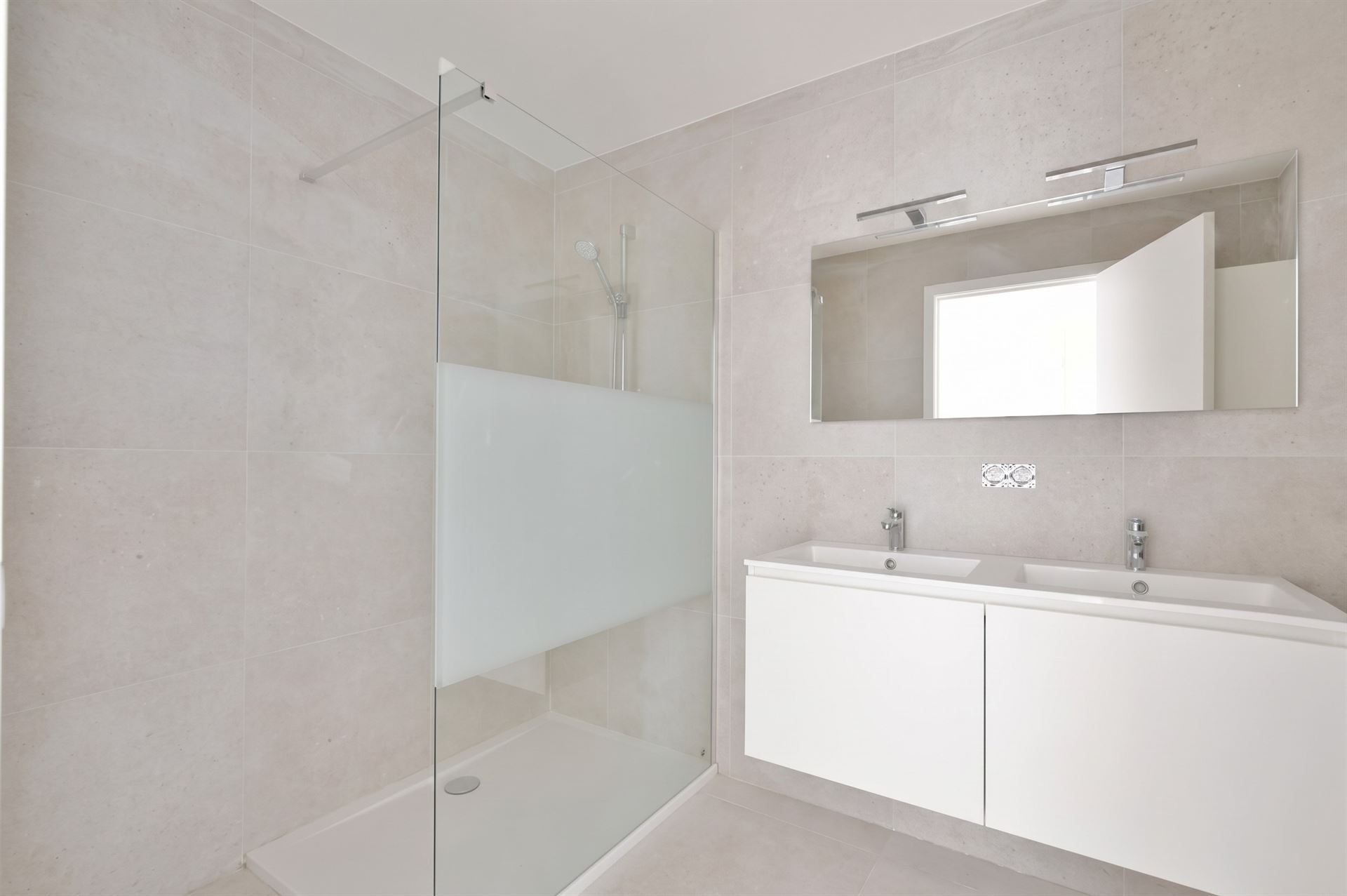 Instapklaar nieuwbouwappartement in het groene Wezemaal - foto 5