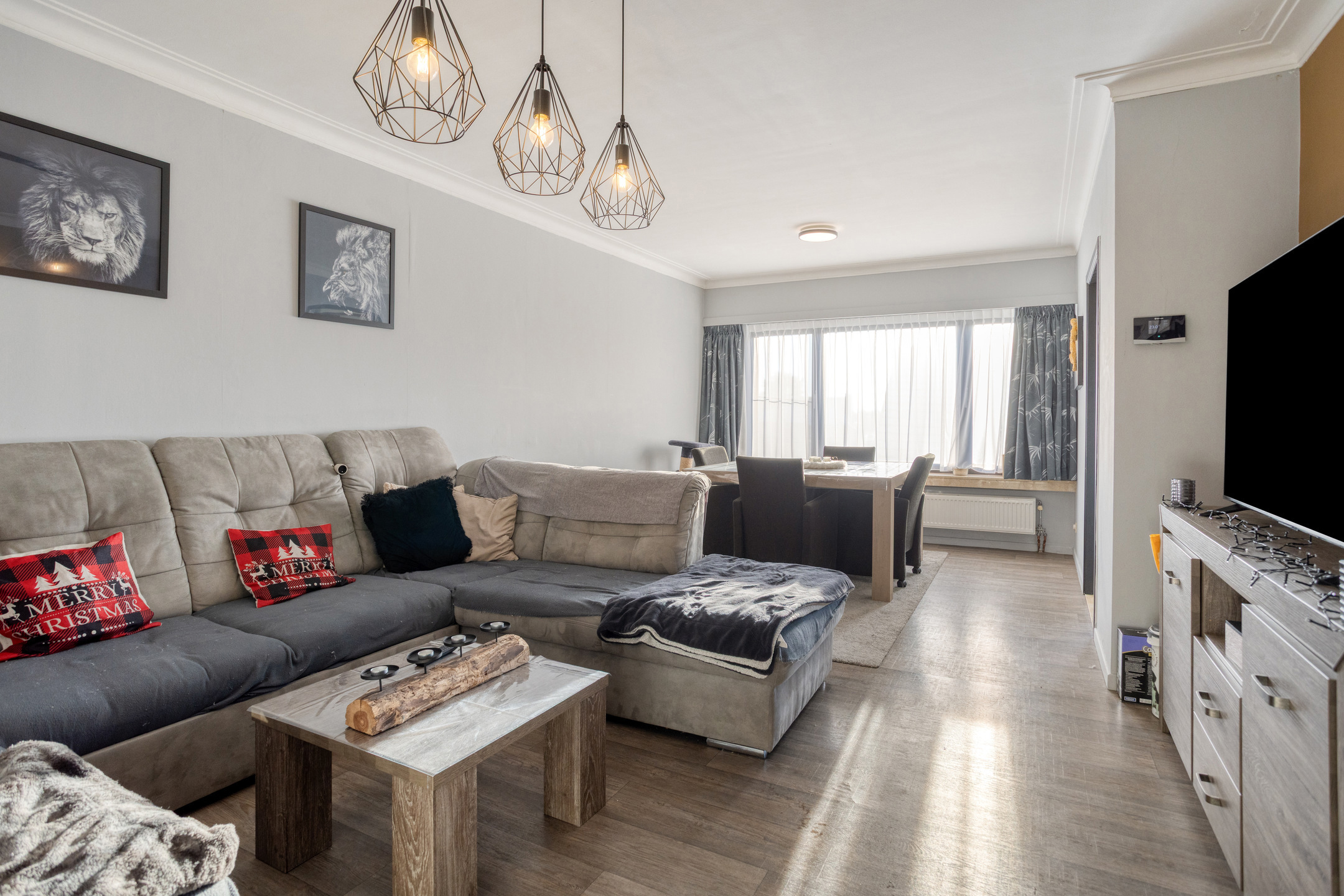 Ruim 2-slaapkamer appartement met terras en garagebox. - foto 4