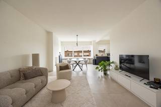 Apartment for rent in Stabroek