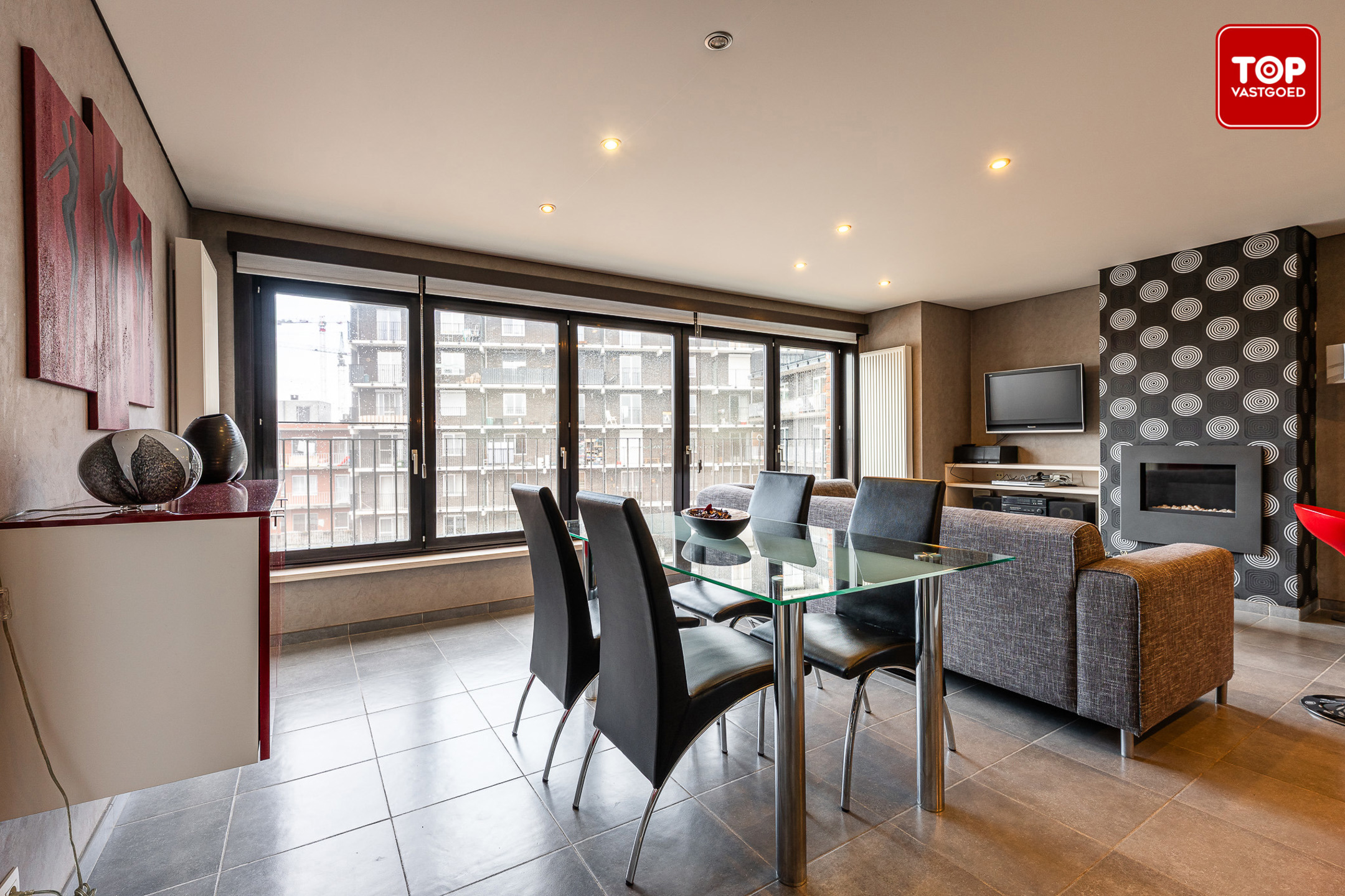 Lichtrijk 2-slaapkamer appartement met garage in centrum Deinze - foto 4