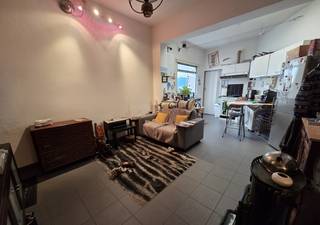 Deze half open bebouwing op 79 m² is gelegen in een voorstad van Mechelen en biedt een rustige en gezellige woonomgeving. Het huis, gebouwd...