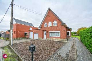 Maison des années '50 avec jardin près du centre de Boortmeerbeek Dans une petite rue proche du centre du village de Boortmeerbeek, avec des...