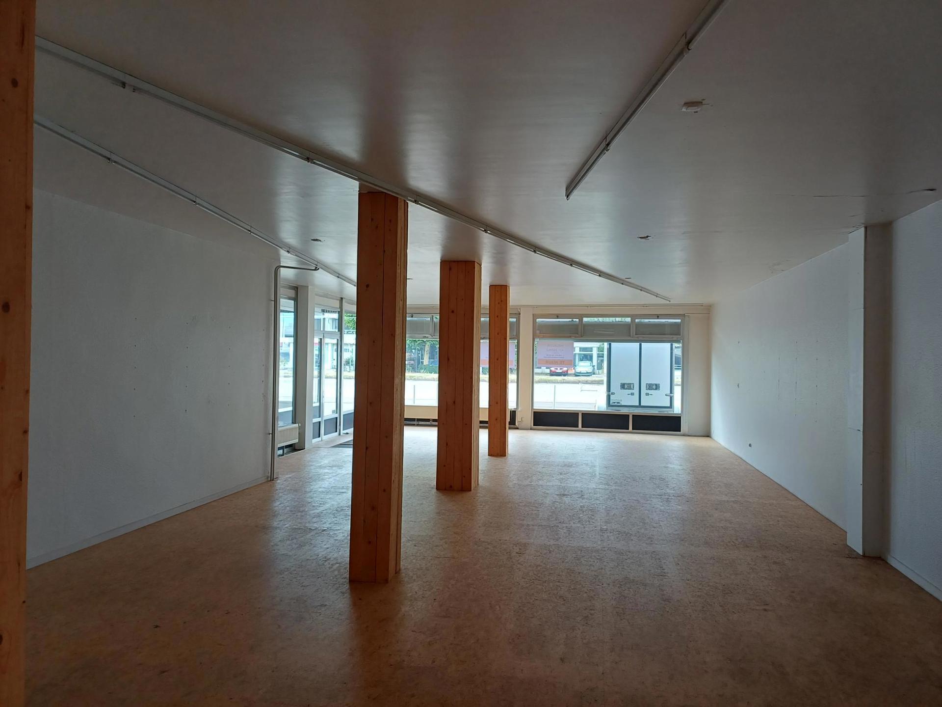 commercieel gelijkvloers op goede ligging ( 115m²) - foto 5