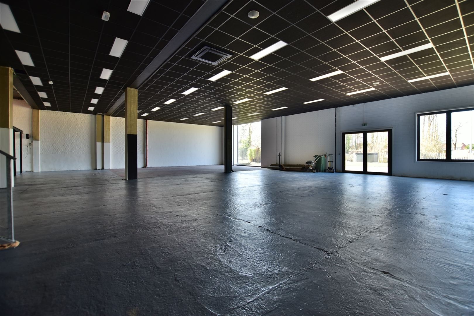 Multifunctioneel bedrijfspand (ca. 450m²) te Hamme - foto 4