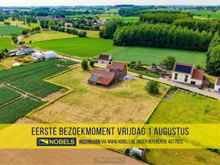 1ste bezoekdag vrijdag 1 augustus! Inschrijven kan via www.nobels.be onder referentienummer 4077622.KARAKTERVOLLE HOEVE die wacht op een nieuwe...