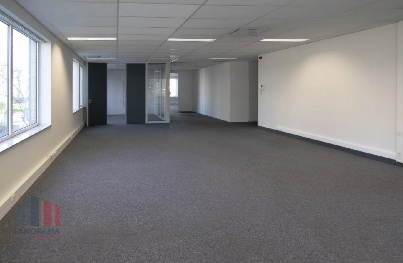 Kwalitatief kantoor van 393 m² op toplocatie nabij de R0 - foto 3