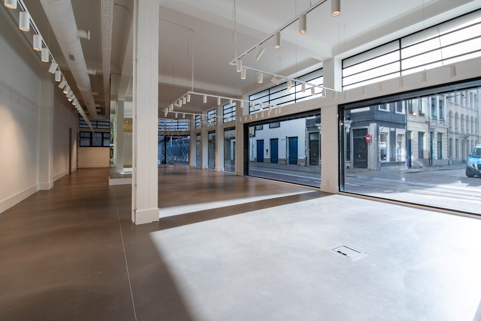 Kipdorp 23 - Veelzijdig kantoor/showroom met parking - foto 4