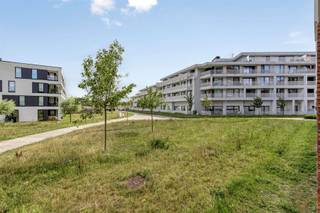 Nieuwbouwappartement met groen zicht op toplocatie in Aalter. Dit nieuwbouwappartement is gelegen op de gelijkvloerse verdieping van Residentie...