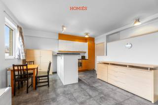 Graag stellen wij u dit bemeubelde appartement voor op een steenworp van het centrum van Leuven, vlak bij campus Heverlee, in een rustige en...