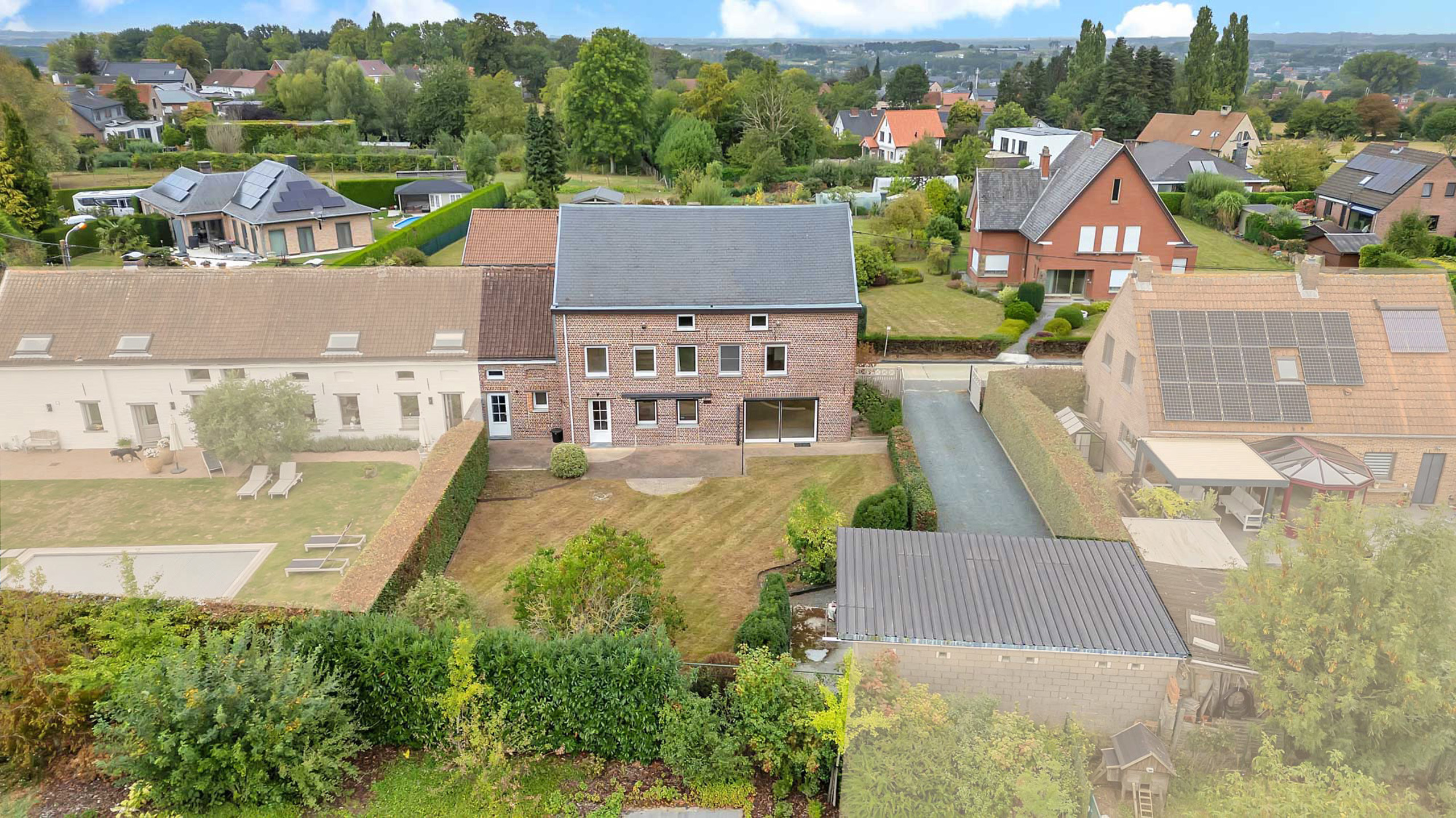 House for sale in Sint-Martens-Lennik with 5 bedrooms - photo 2