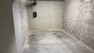 Deze autostaanplaats (P48) is bereikbaar via de Kannunik Davidlaan, vlakbij de Grote Markt en het ziekenhuis van Lier. De staanplaats is ca. 5 meter...