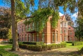 <p><span>Nestled in the heart of the beautiful Groot Park, surrounded by centuries-old trees and greenery, where peace and quiet reign, and just a stone’s throw from Leuven, we are pleased to offer this energy-efficient apartment for sale. </span></p><p><span> </span></p><p><span>This redeveloped historic site was transformed by the renowned developer Virix into an exclusive residential community with a strong focus on heritage, green spaces, and quality of life. </span></p><p><span> </span></p><p><span>This luxurious apartment, with a living area of 96 m², is located on the second floor of the charming pavilion named Sint Vincentius, which was completed in 2025. The apartment features an entryway with a coat closet and guest restroom, a bright living room with an open, fully equipped kitchen, a practical storage room, an open-concept home office, and a bedroom with an en suite bathroom. </span></p><p><span> </span></p><p><span>A highlight not to be missed is the pleasant 8 m² east-facing terrace, which overlooks the beautiful park and offers a daily oasis of tranquility.</span></p><p><span> </span></p><p><span>You’ll also enjoy an exceptional range of communal facilities, including the wellness center with a 16-meter-long heated pool, a sauna, and a fully equipped fitness room—all exclusively accessible to residents. In addition, bicycle storage is included in the price, and there is the option to purchase a parking space and/or a basement unit.</span></p><p><span> </span></p><p><span>In short, this apartment offers a rare combination of contemporary living comfort in a historic setting. A unique opportunity for those seeking luxurious living, energy efficiency, high-quality architecture, and tranquility, without compromising on accessibility and proximity to Leuven.</span></p><p><span> </span></p><p><span>This apartment is being offered fully finished, including flooring and paintwork. Sale subject to registration fees. </span></p><p><span> </span></p>