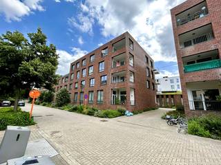 Deze assistentiewoning is rustig gelegen en toch in het centrum van Geel, op wandelafstand van De Markt van Geel, winkels, het cultuurcentrum...