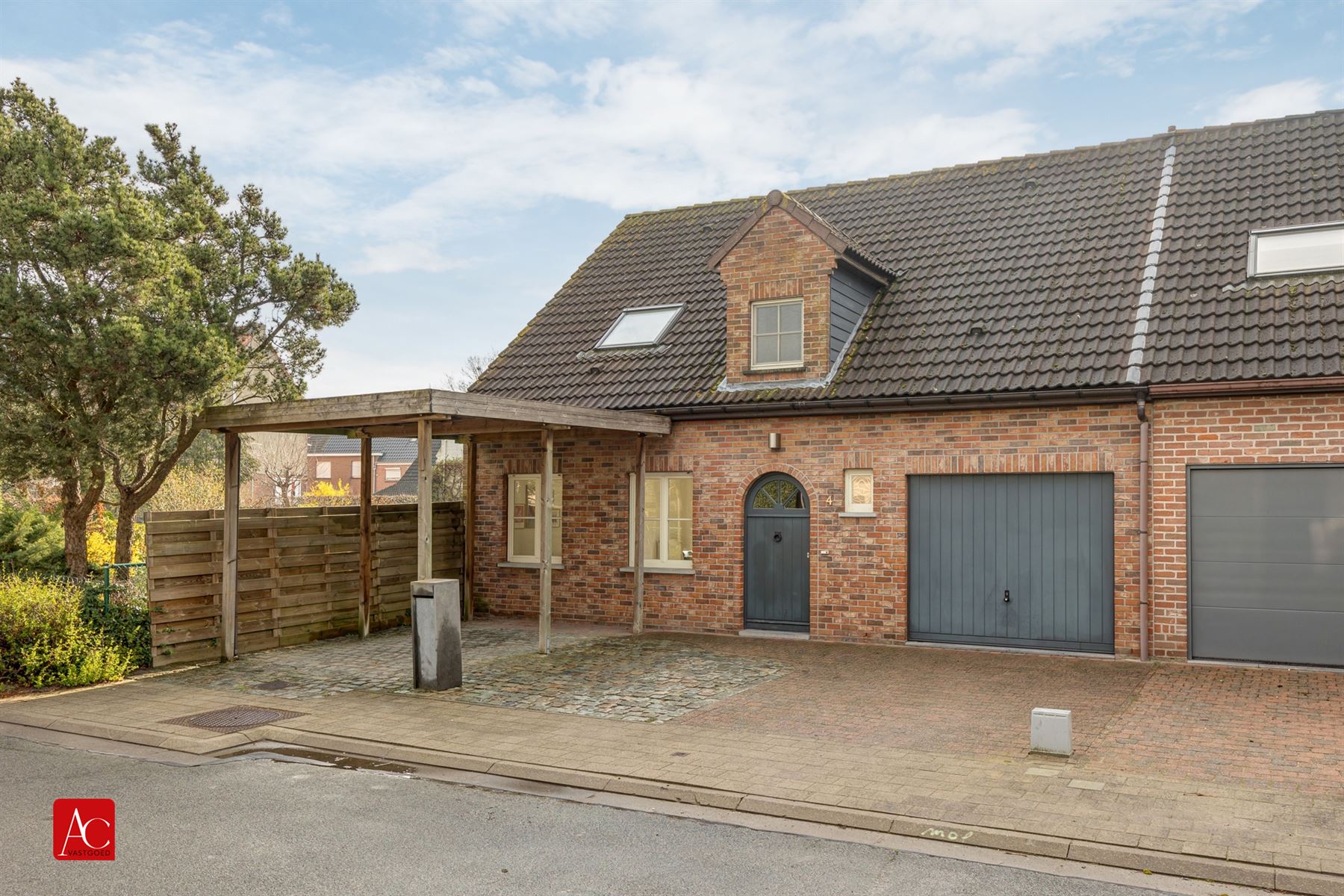 Instapklare halfopen bebouwing met garage en veranda - foto 2