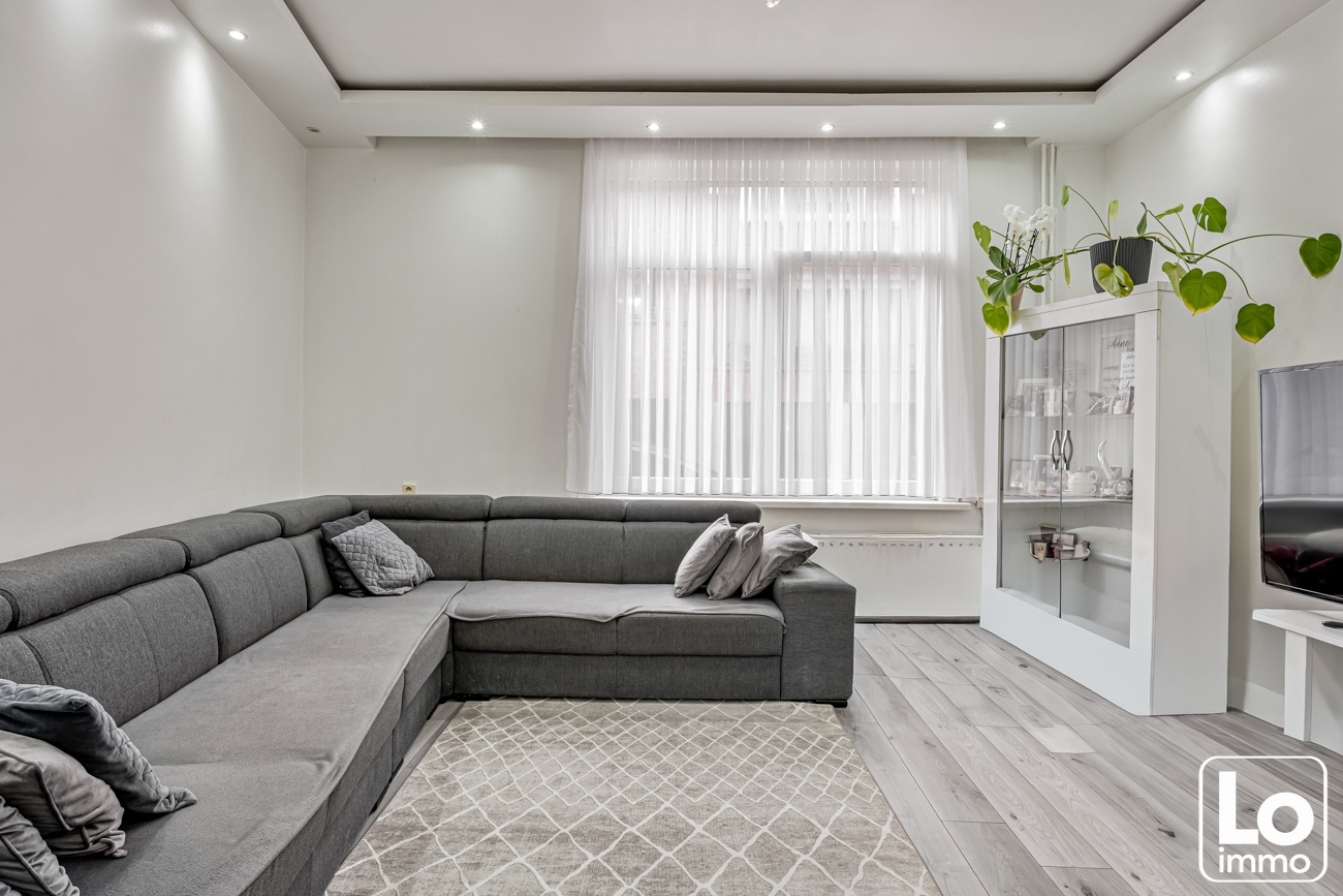 Ruime gesloten woning op een toplocatie in Sint-Amandsberg en nabij het centrum van Gent! - foto 5