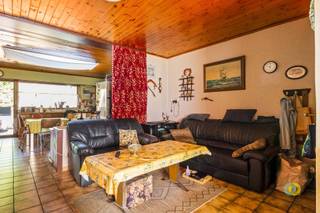 Discover this home located in a quiet street near the center and station of Vilvoorde. Thanks to its convenient location, you enjoy...