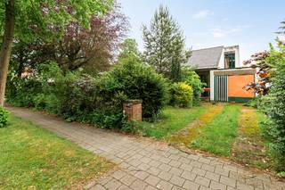 Interesse in deze prachtige woning? Bekijk de virtuele toer en maak via Livitas.be ONLINE je afspraakOp wandelafstand van het centrum van Schoten, en...
