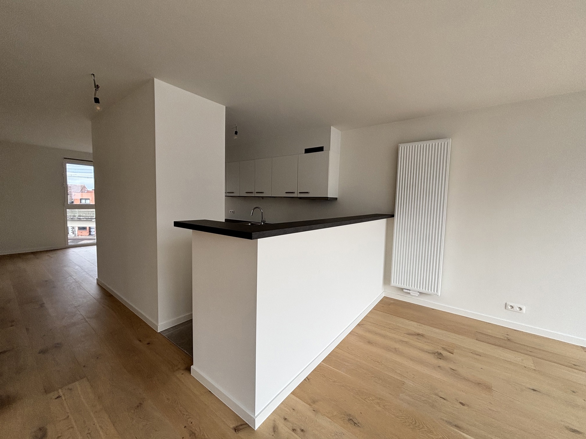 Centraal gelegen appartement met 2 slaapkamers en groot terras - foto 4