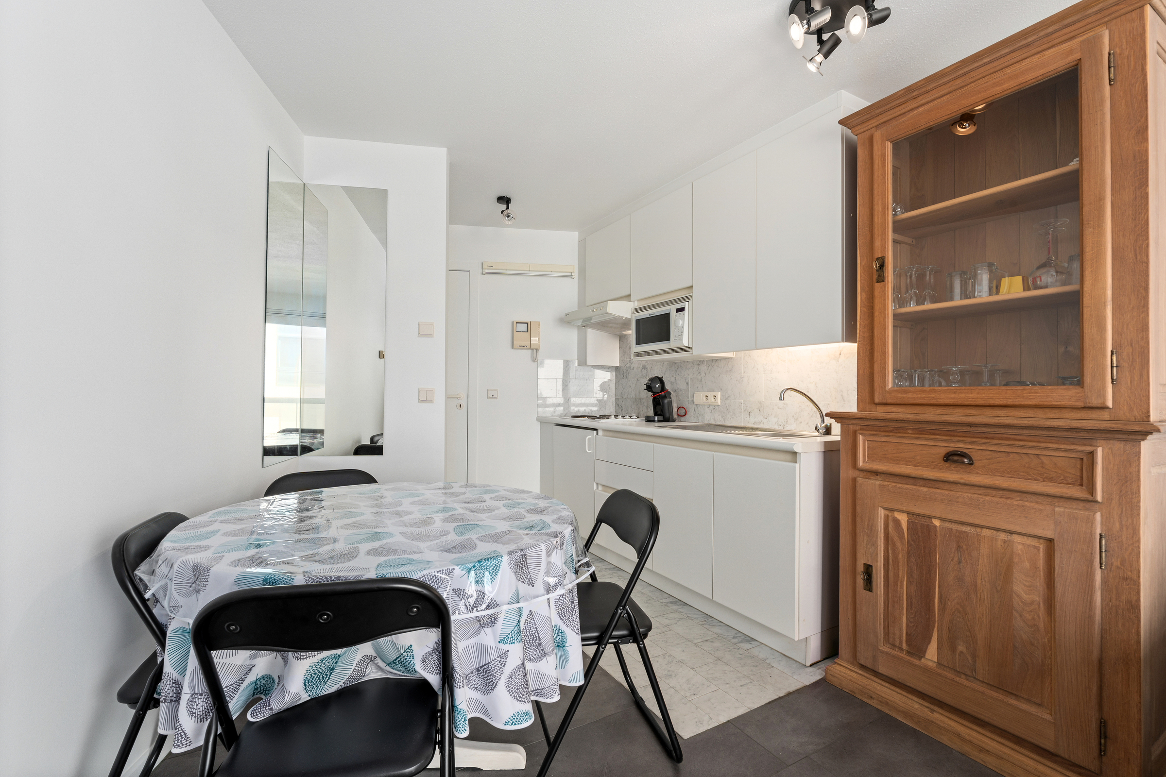 Instapklaar appartement nabij de zeedijk - foto 3