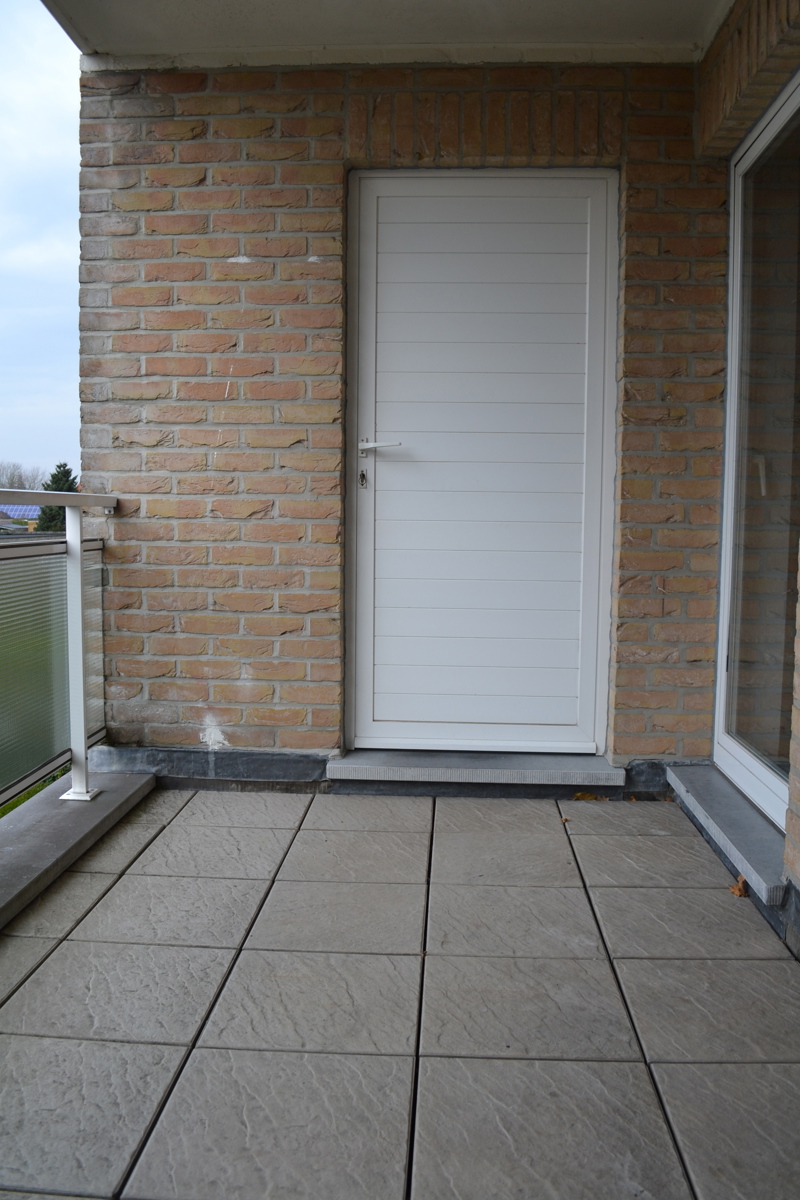 APPARTEMENT OP 1STE VERDIEPING MET 2 SLAAPKAMERS EN GARAGE - foto 5