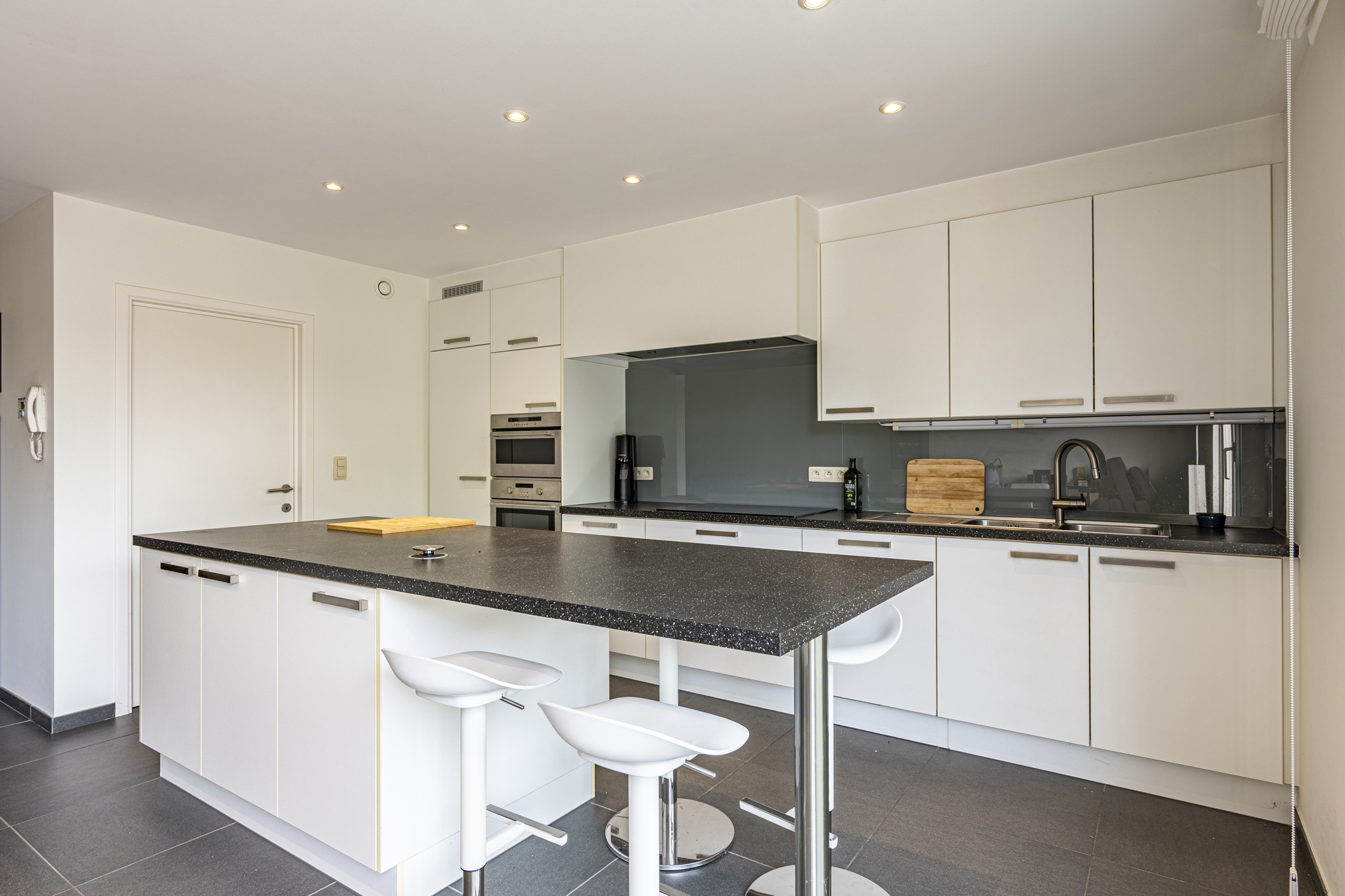 Appartement met 3 ruime slaapkamers en groot terras! - foto 4