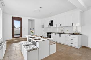 Ontdek dit instapklare duplex appartement in het hart van Sint-Niklaas, gelegen in een kleine en uiterst rustige residentie met slechts...