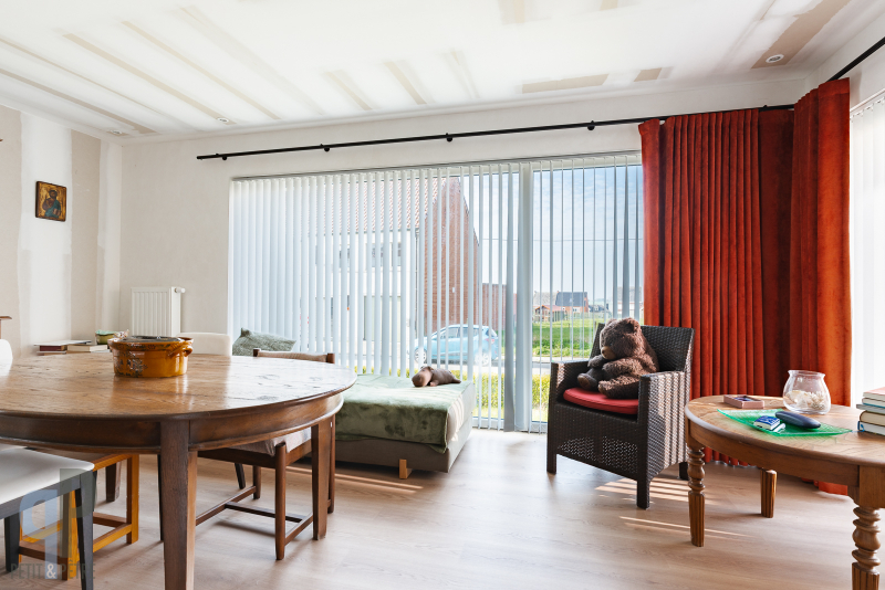 Totaal gerenoveerde woning met 4 slaapkamers en een loods - photo 5