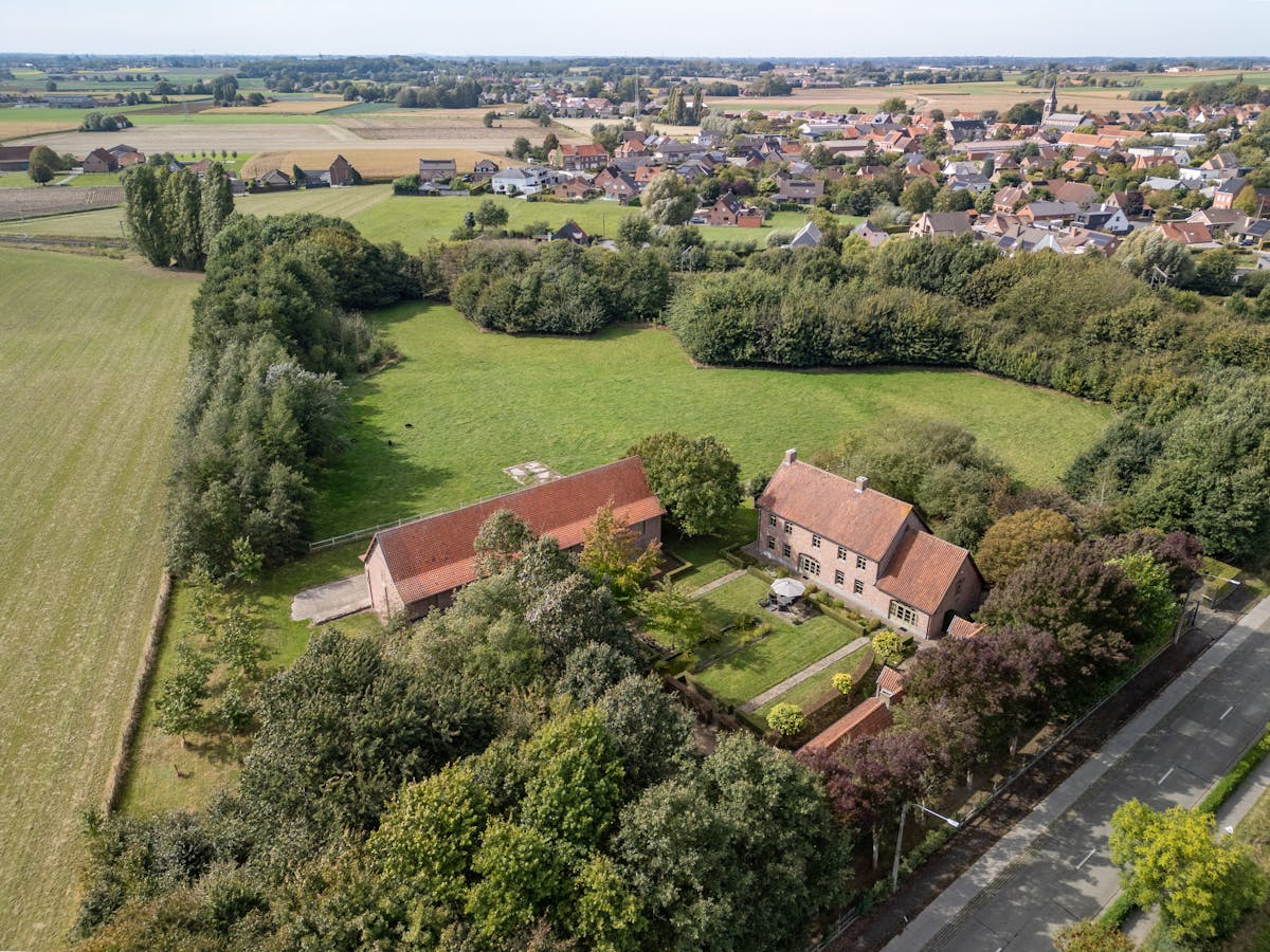 Beautiful farmhouse for sale in Kuurne - photo 1