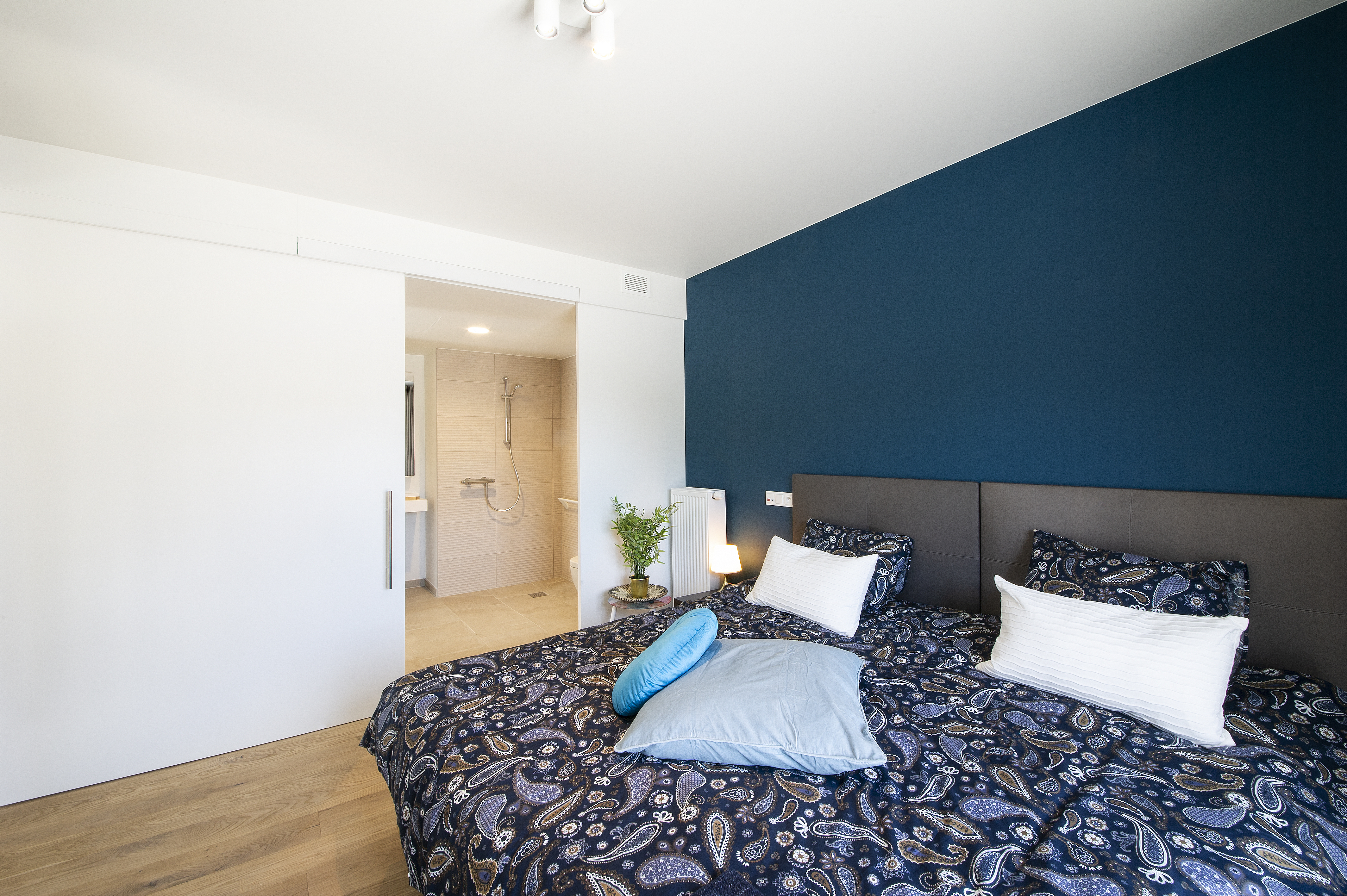 Modern appartement te huur met terras of tuin te Ronse - foto 5