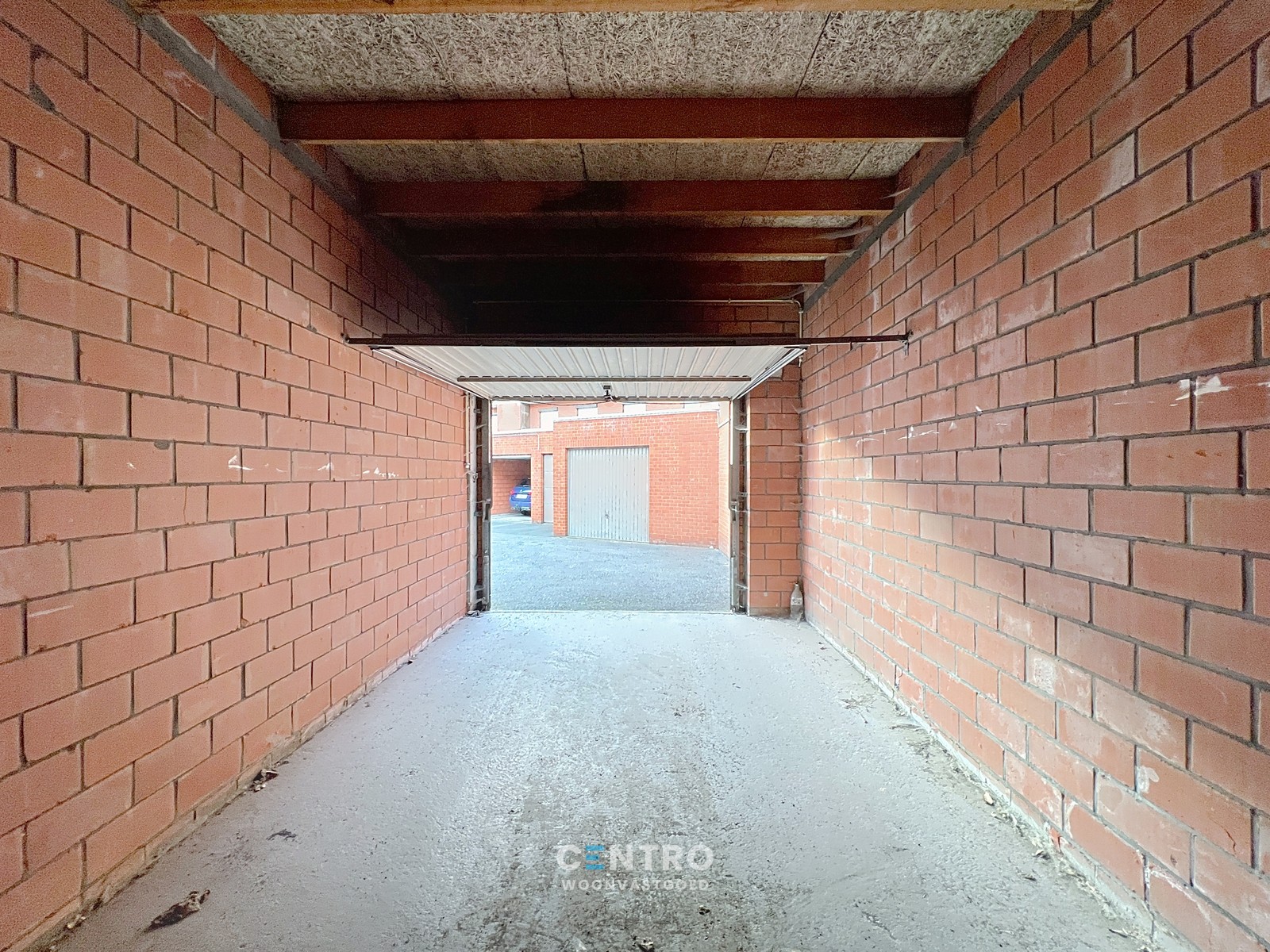 GEMETSTE garage te koop CENTRUM Roeselare nabij Sint-Michielskerk ! - foto 5
