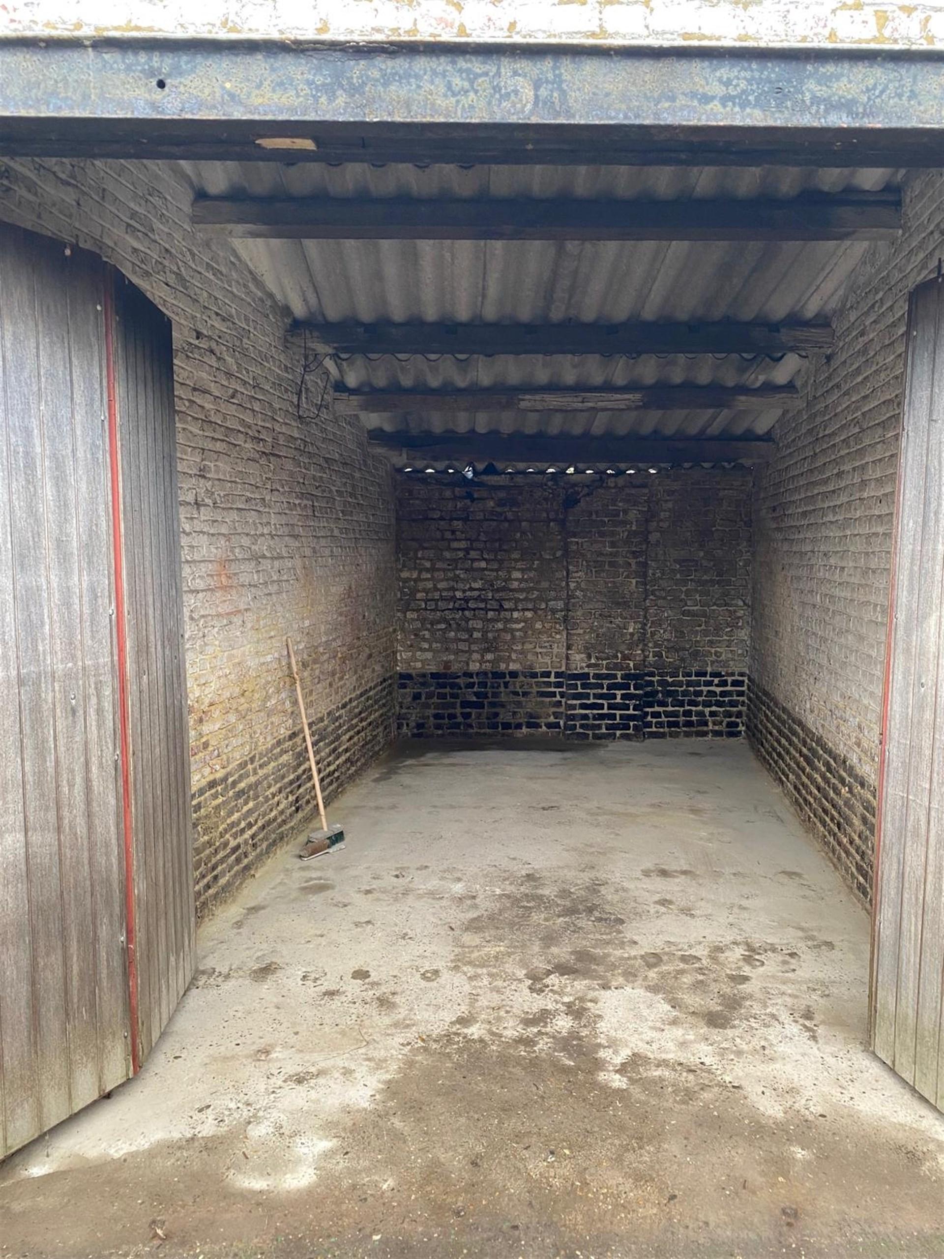 Praktische garagebox/opslagruimte op vlot bereikbare locatie - foto 4