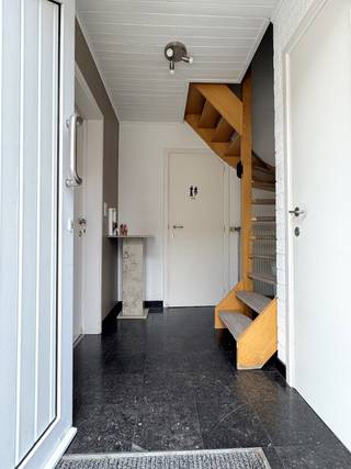 YES! Voor dit pand kan je zélf een afspraak inboeken! Ga naar de advertentie op onze website www.justwonen.be en plan meteen je afspraak in.Lekker...