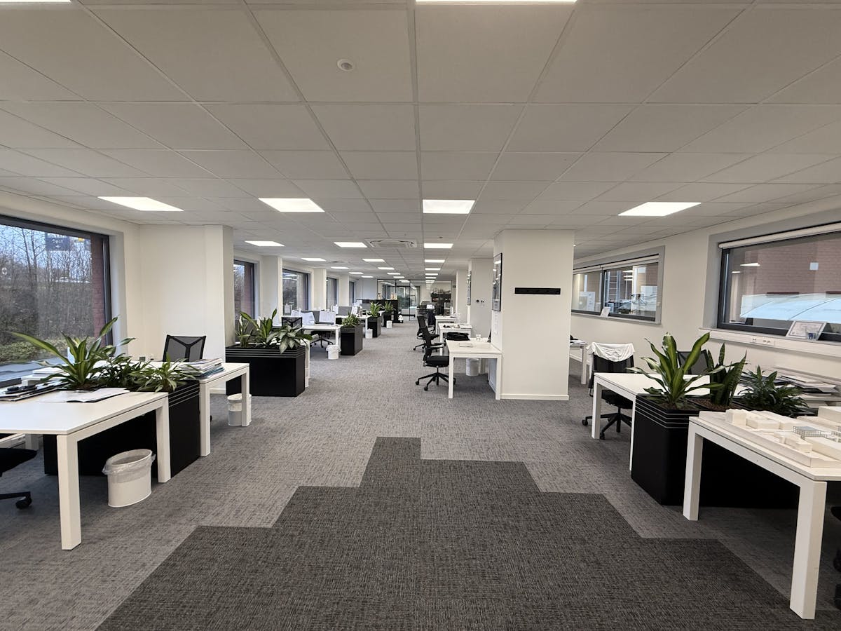 Kantoor (621 m²) te huur in Sint-Denijs-Westrem - foto 2