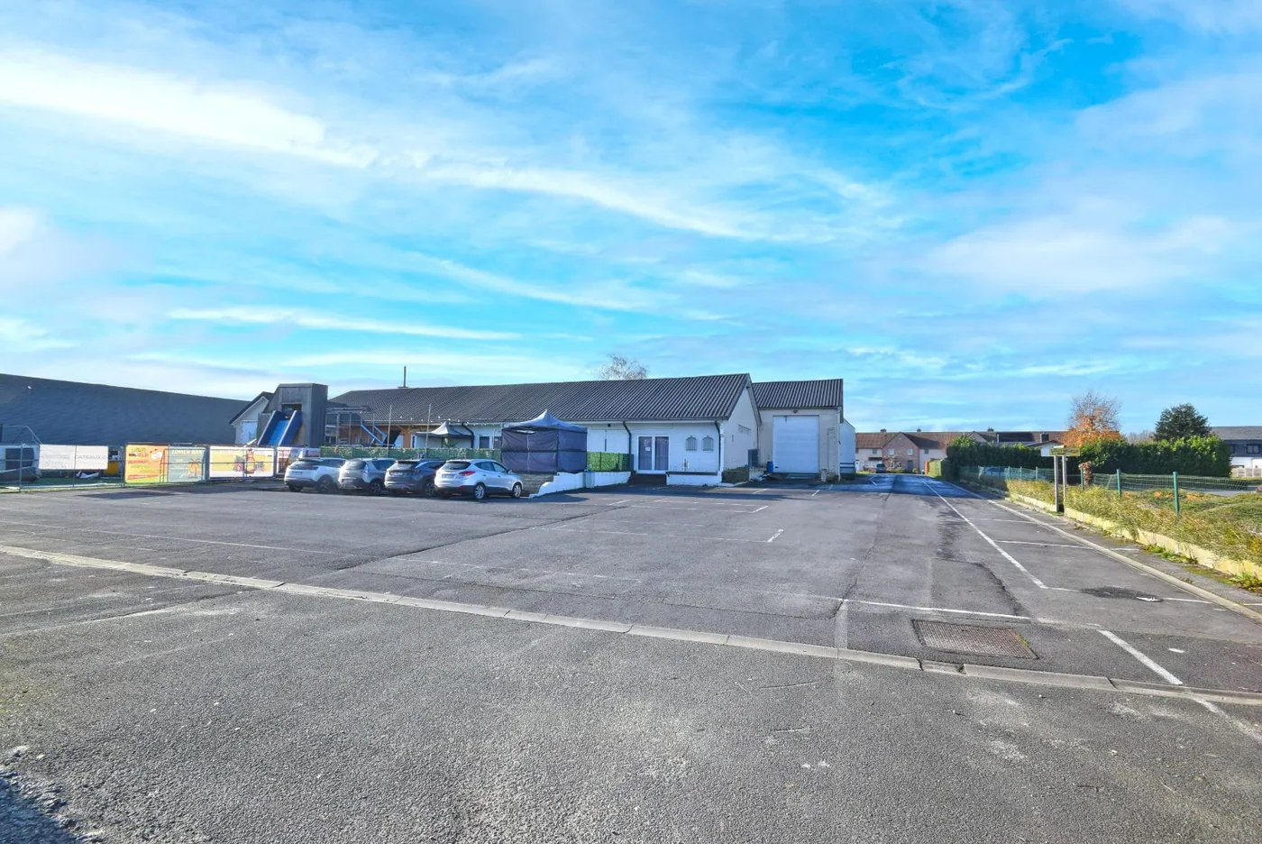 HANDELSRUIMTE/LOODS EN BOUWGROND - foto 1