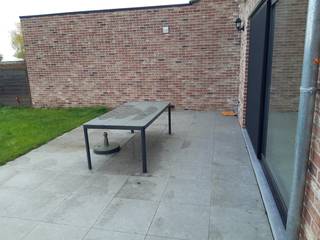 Dicht bij de gemeenteschool van Baaigem, langsheen een rustige zijarm van de Baaigemstraat, bevindt zich deze recente woning (zonnepanelen (>4...