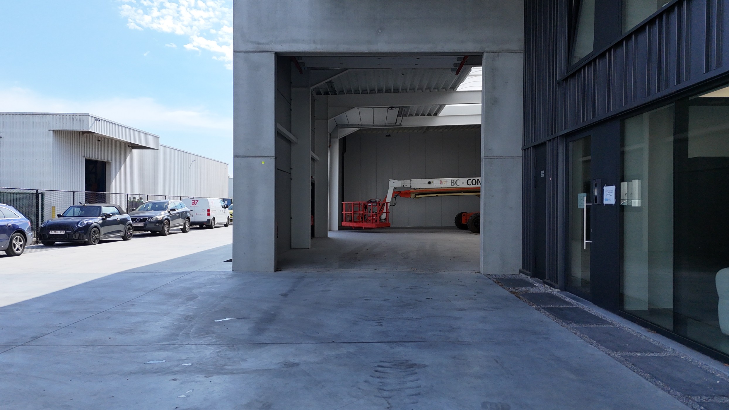 Nieuwbouw magazijn 295m² met vlotte verbinding richting E17 te Lokeren - photo 2