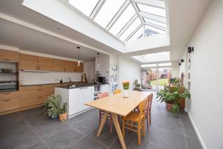 INSTAPKLARE STARTERSWONING MET DIEPE TUIN NABIJ BEAULIEU PARK IN KAPELLENIn een rustige woonwijk in Kapellen, op wandelafstand van het groene...