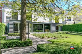 EXCELLENTE MAISON D'ARCHITECTE AVEC ÉTAGE DE BUREAU ET JARDIN FANTASTIQUE | Cette maison spacieuse est stratégiquement située sur l'axe Anvers-Boom...