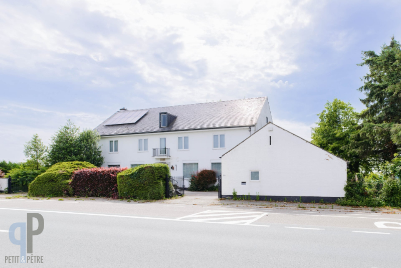 Grote woning met 5 slaapkamers en dubbele garage op 1780m² - photo 5