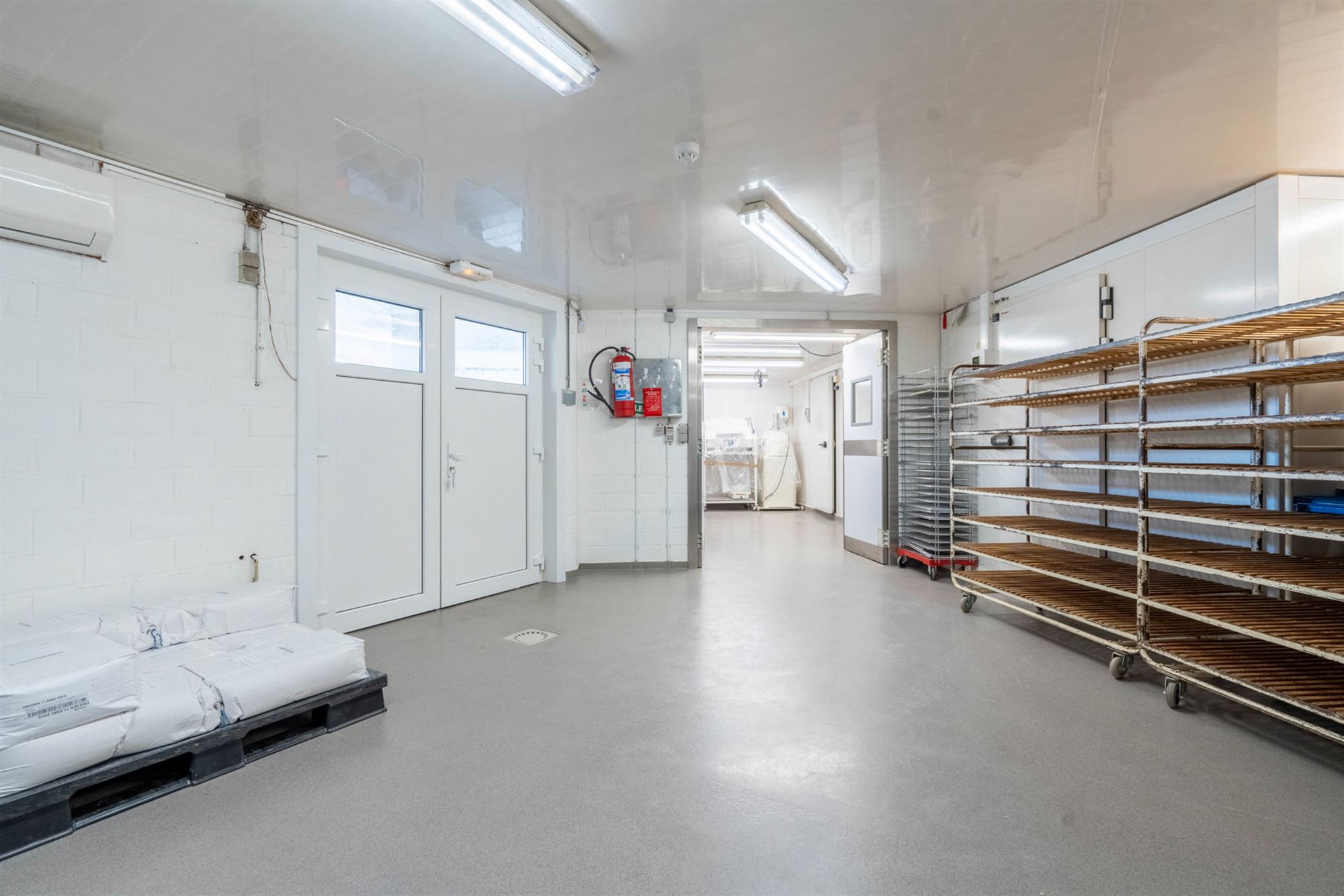 Commercial à vendre à Heist-Op-Den-Berg avec 3 chambres - photo 5