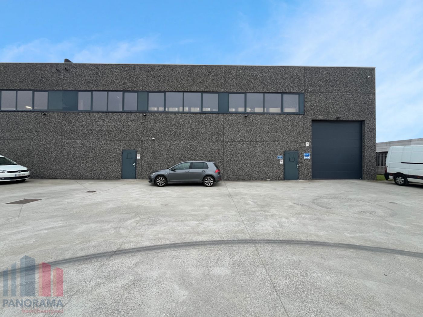 Functioneel magazijnruimte van 966 m² met mezzanine vlakbij de E17 - foto 4