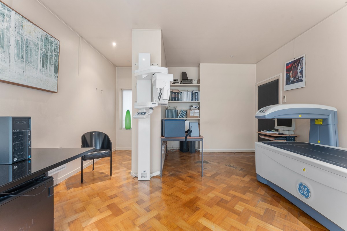 Wevelgem – Ruime dokterswoning met praktijkruimte te koop - foto 5