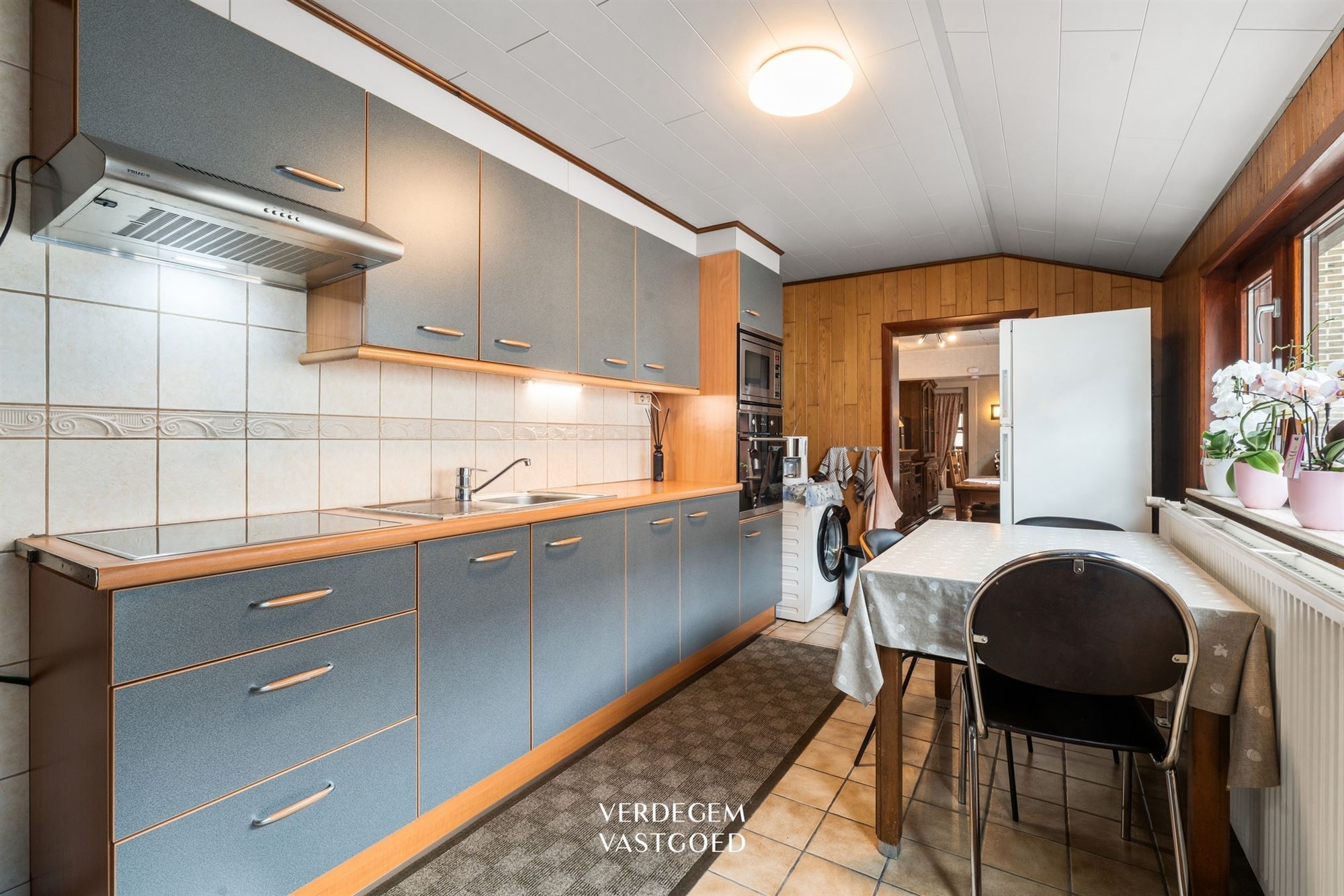 Charmant en centraal wonen, 3 slaapkamers, oprit en fijne tuin - foto 5