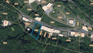 1 des 33 plus beaux villages de Wallonie. Sosoye. A moins de deux kilomètres de l'Abbaye de Maredsous. Ici se trouve un beau terrain calme et...