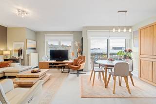 [[ DIT PAND NEEMT DEEL AAN DE ERA OPEN HUIZEN DAG OP 6/12 VAN 14:30 TOT 15:30 ]]Te koop: ruim appartement in het centrum van Vilvoorde, op...